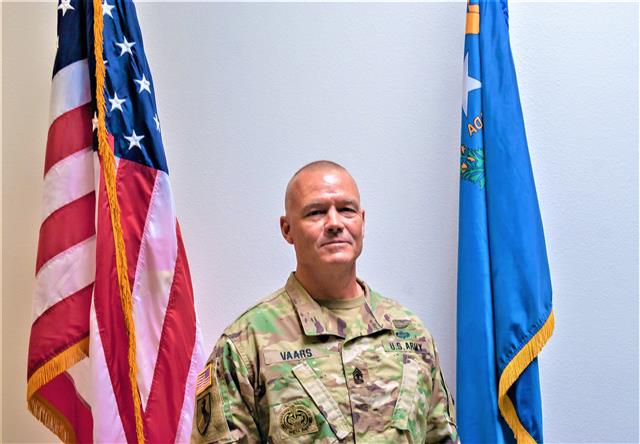 1SG Vaars